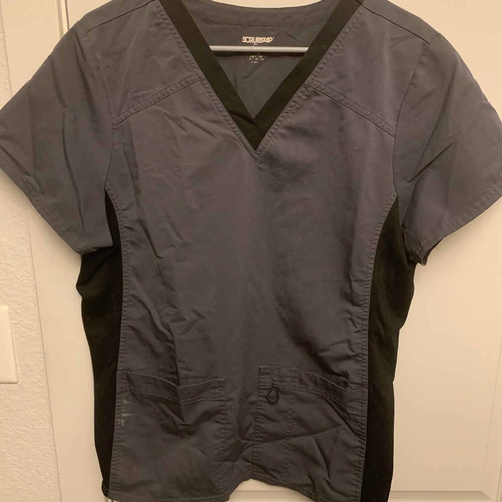 Scrub set - Picture 2 of 8